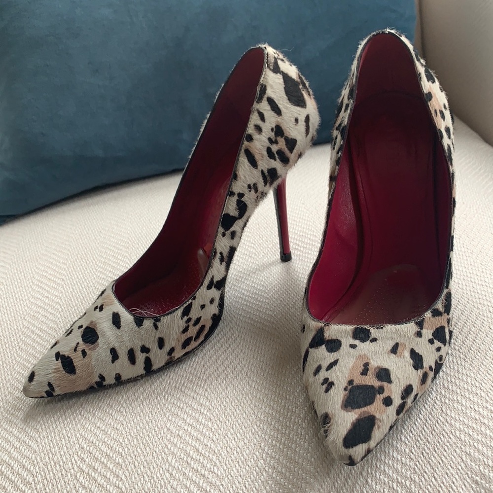 Burberry leopard print fur heel